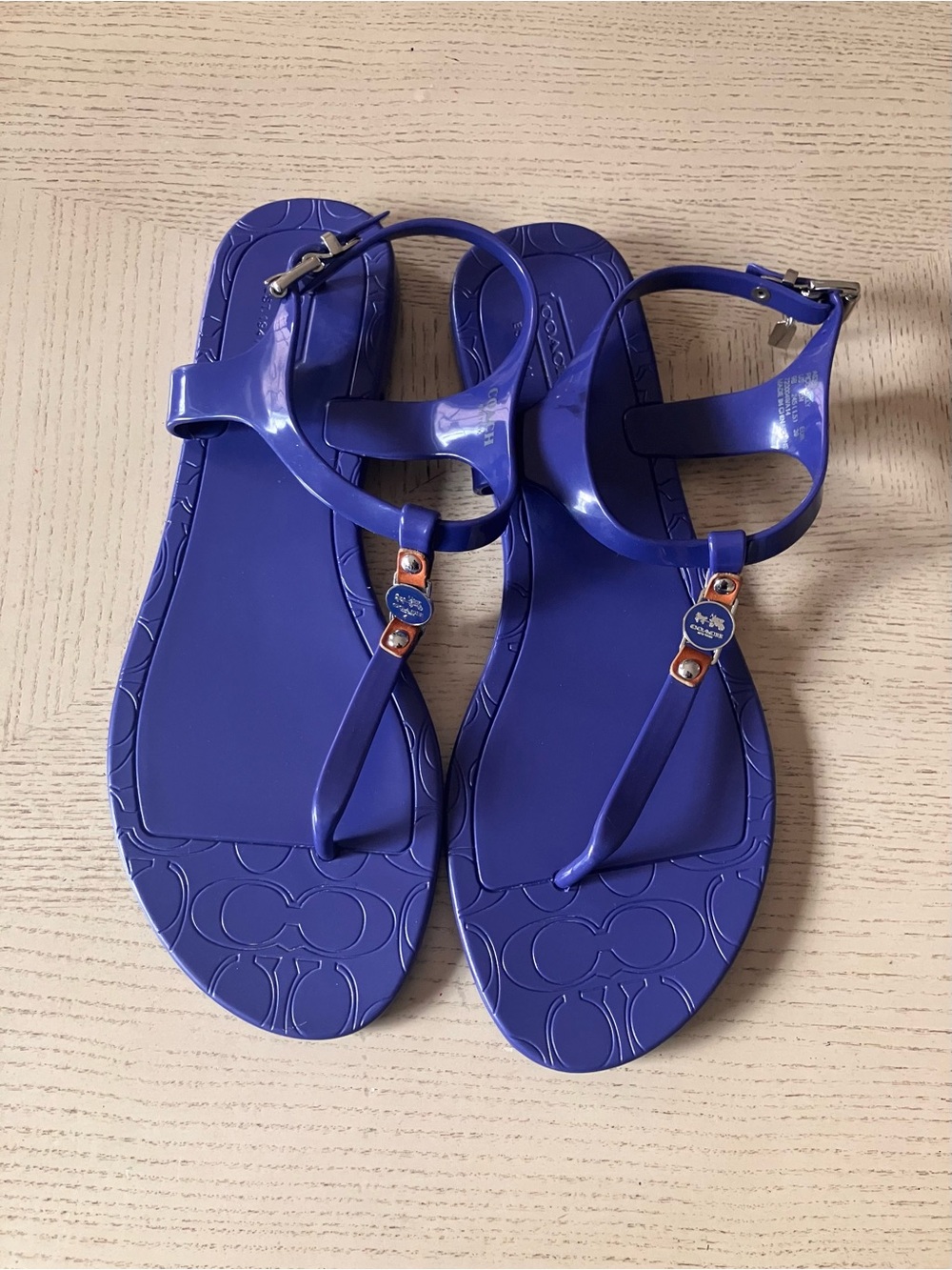 Coach Piccadilly Purple Jelly T-Strap Sandals Size 9B